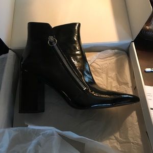 russity zippered booties